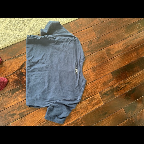 Men’s Under Armour Shirt - Picture 2 of 2